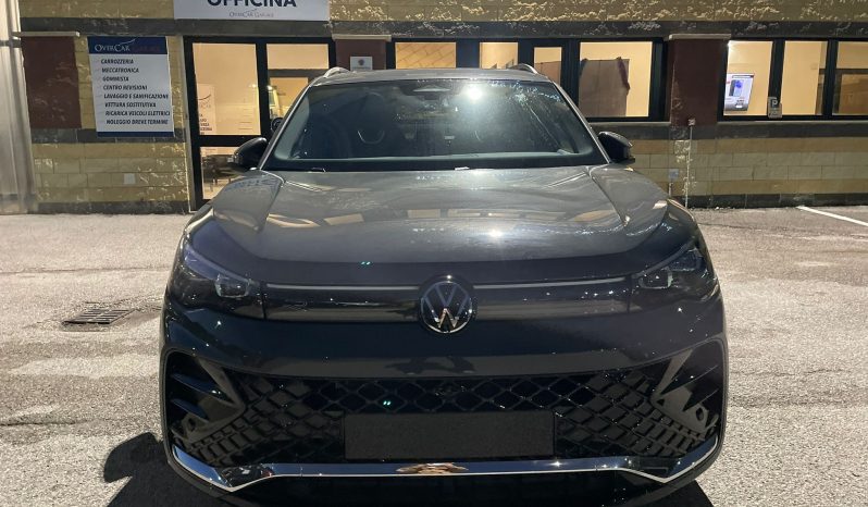 
								VOLKSWAGEN TIGUAN 2.0 DSG R-LINE PLUS 150CV full									