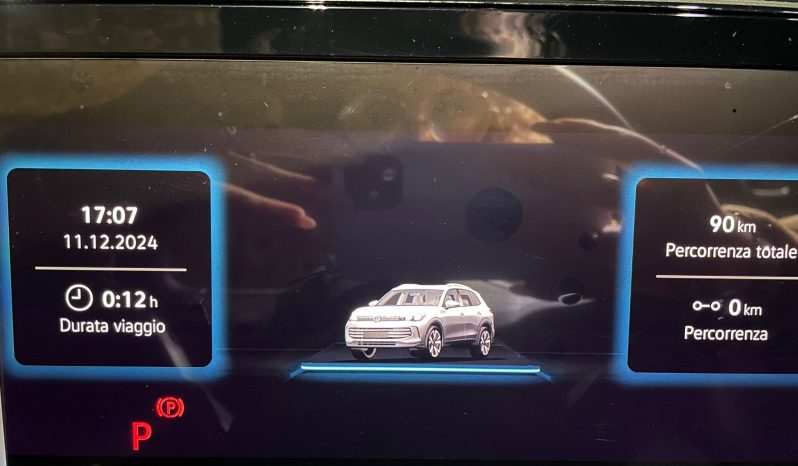 
								VOLKSWAGEN TIGUAN 2.0 DSG R-LINE PLUS 150CV full									